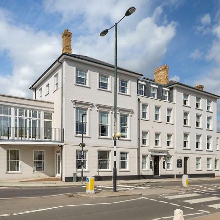 The Lion Gate Apartments East Molesey Extérieur photo